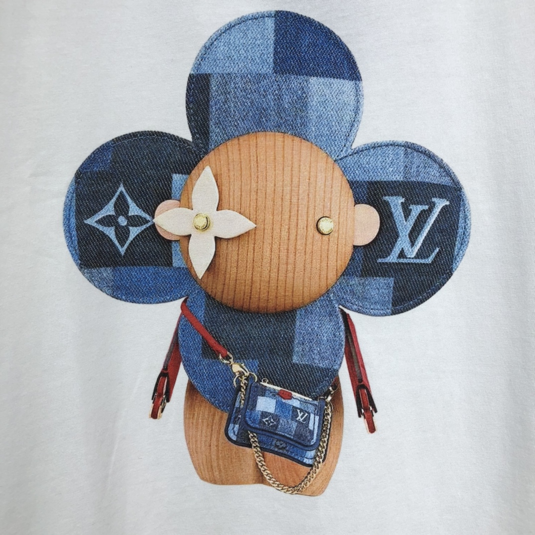 Louis Vuitton T-shirt Monogram Escale Printed