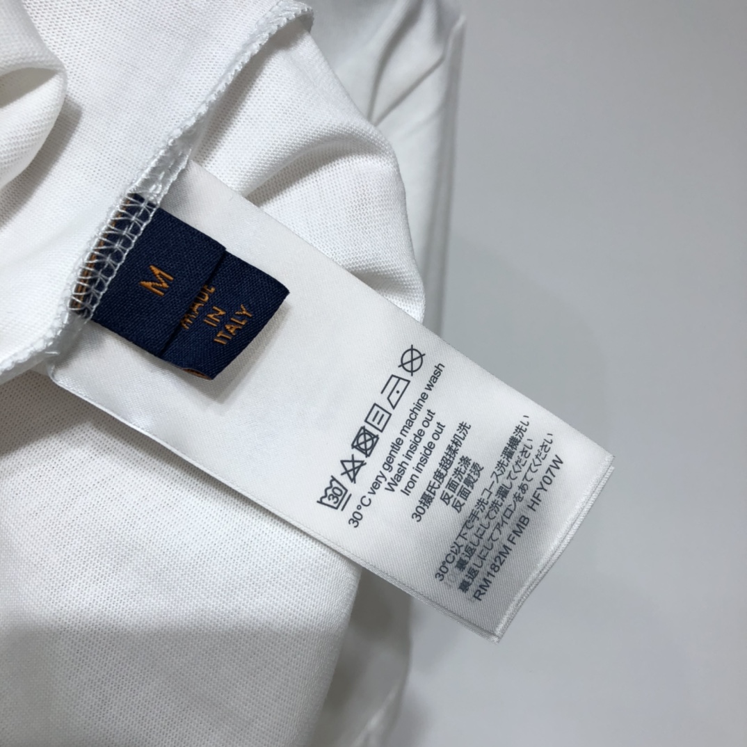 Louis Vuitton T-shirt Monogram Escale Printed