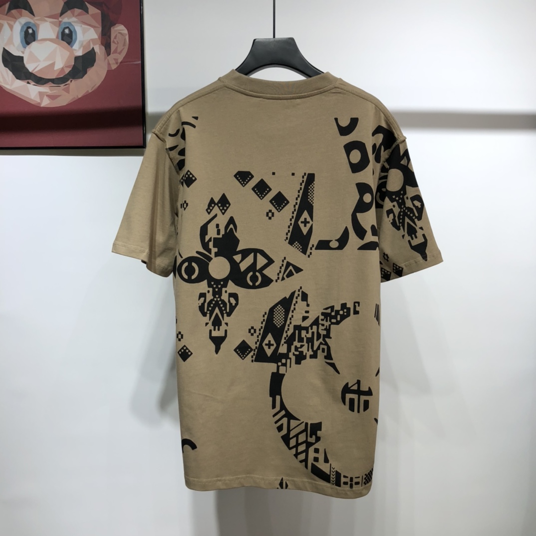 Louis Vuitton T-shirt Monogram Escale Printed