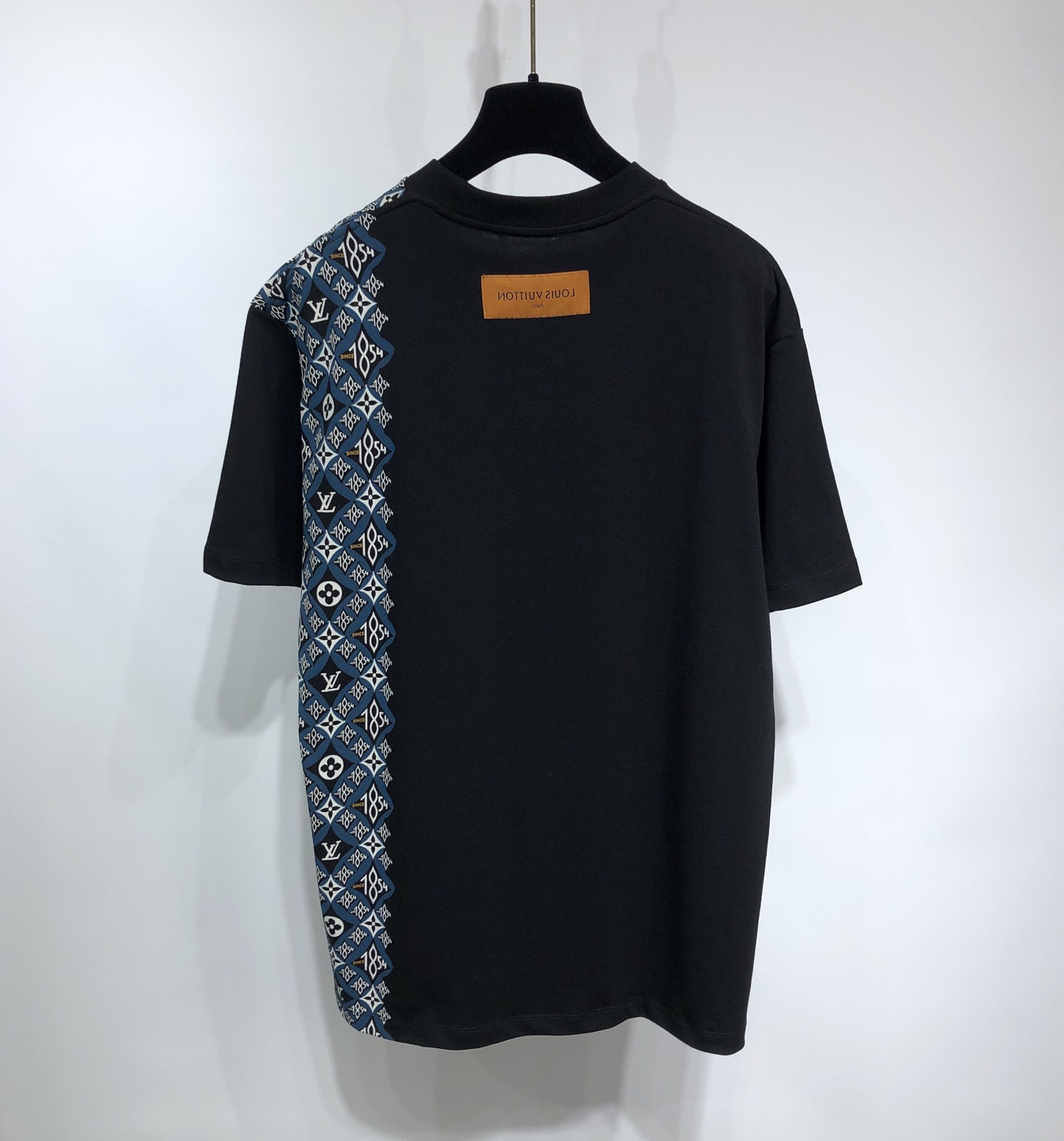 Louis Vuitton T-shirt Monogram Escale Printed