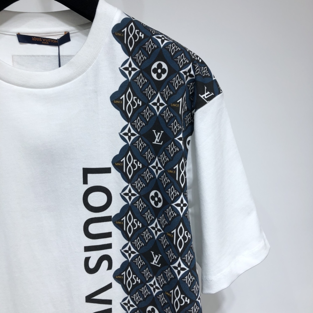 Louis Vuitton T-shirt Monogram Escale Printed