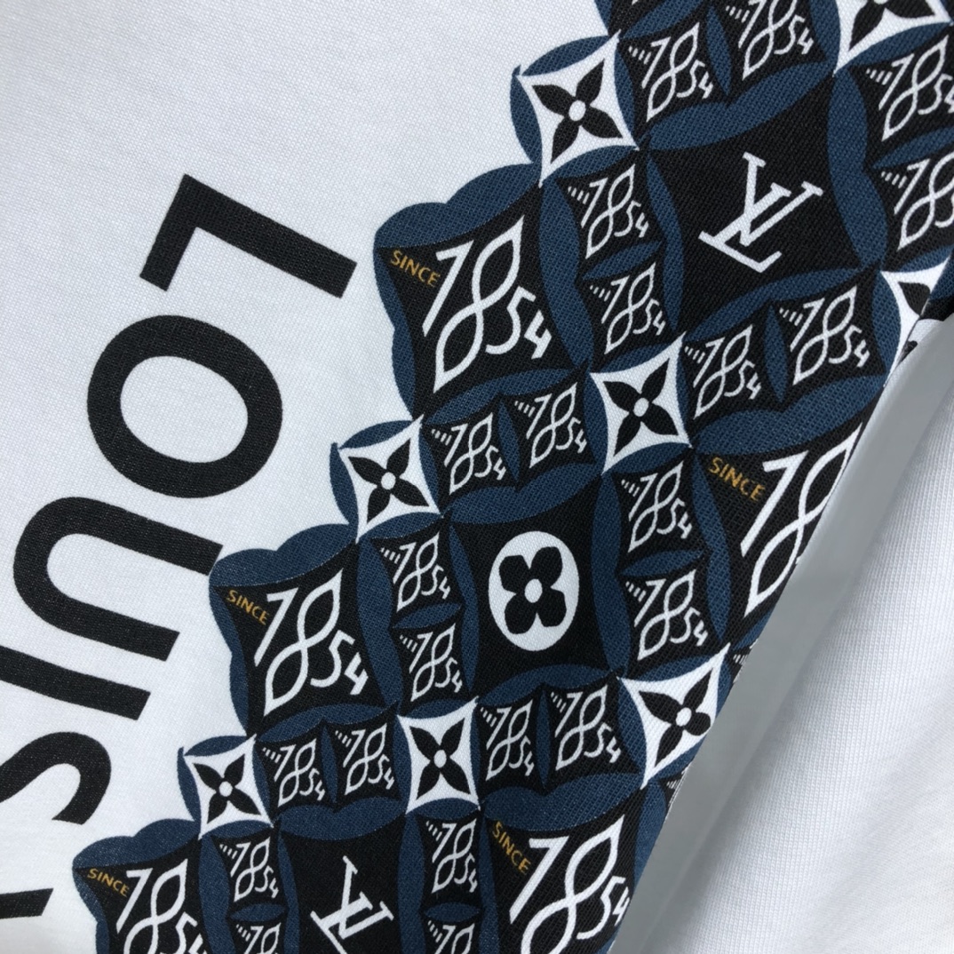 Louis Vuitton T-shirt Monogram Escale Printed