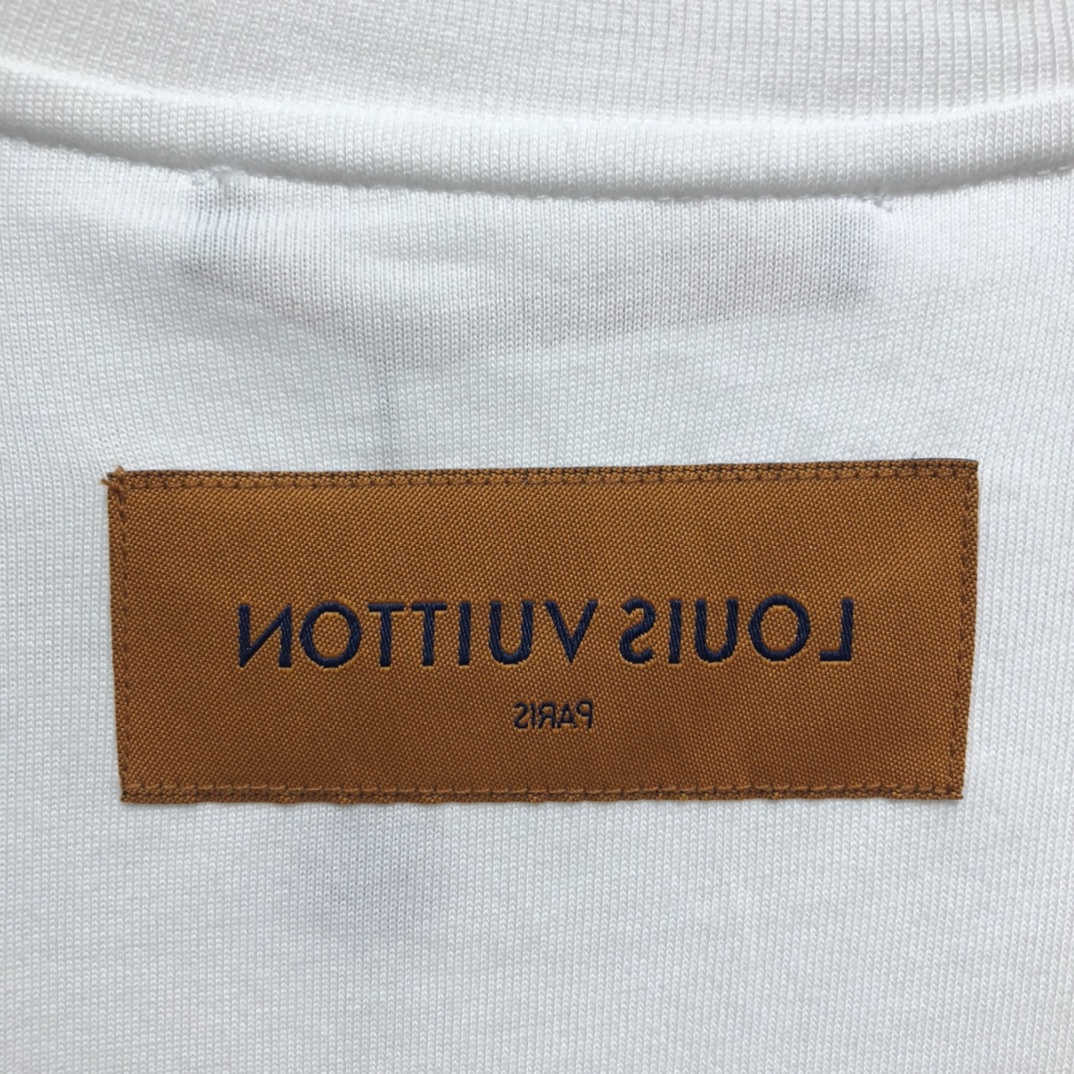 Louis Vuitton T-shirt Monogram Escale Printed