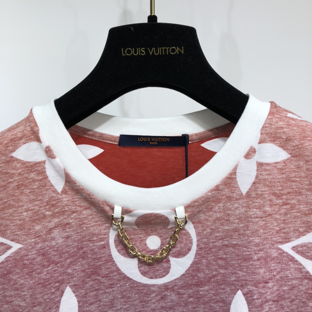 Louis Vuitton T-shirt Monogram Escale Printed