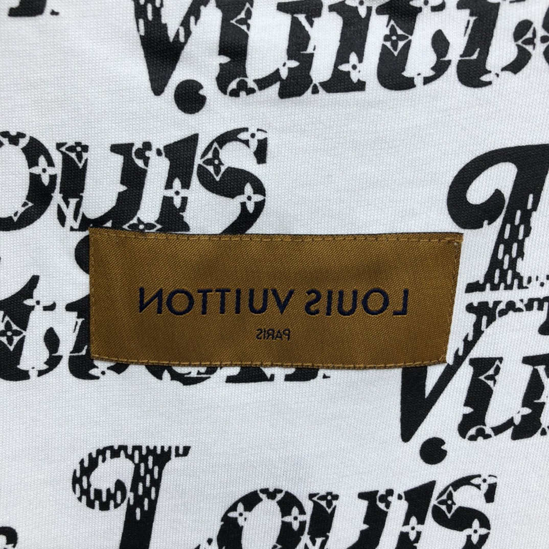 Louis Vuitton T-shirt Monogram Escale Printed