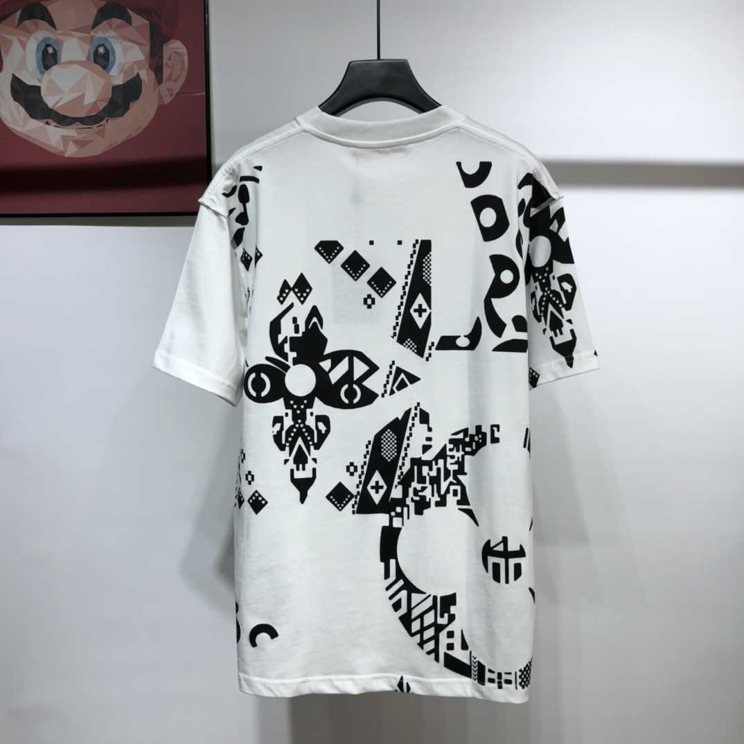 Louis Vuitton T-shirt Monogram Escale Printed