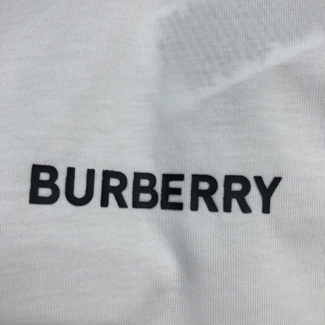 Burberry T-shirt Location Print Cotton Oversized