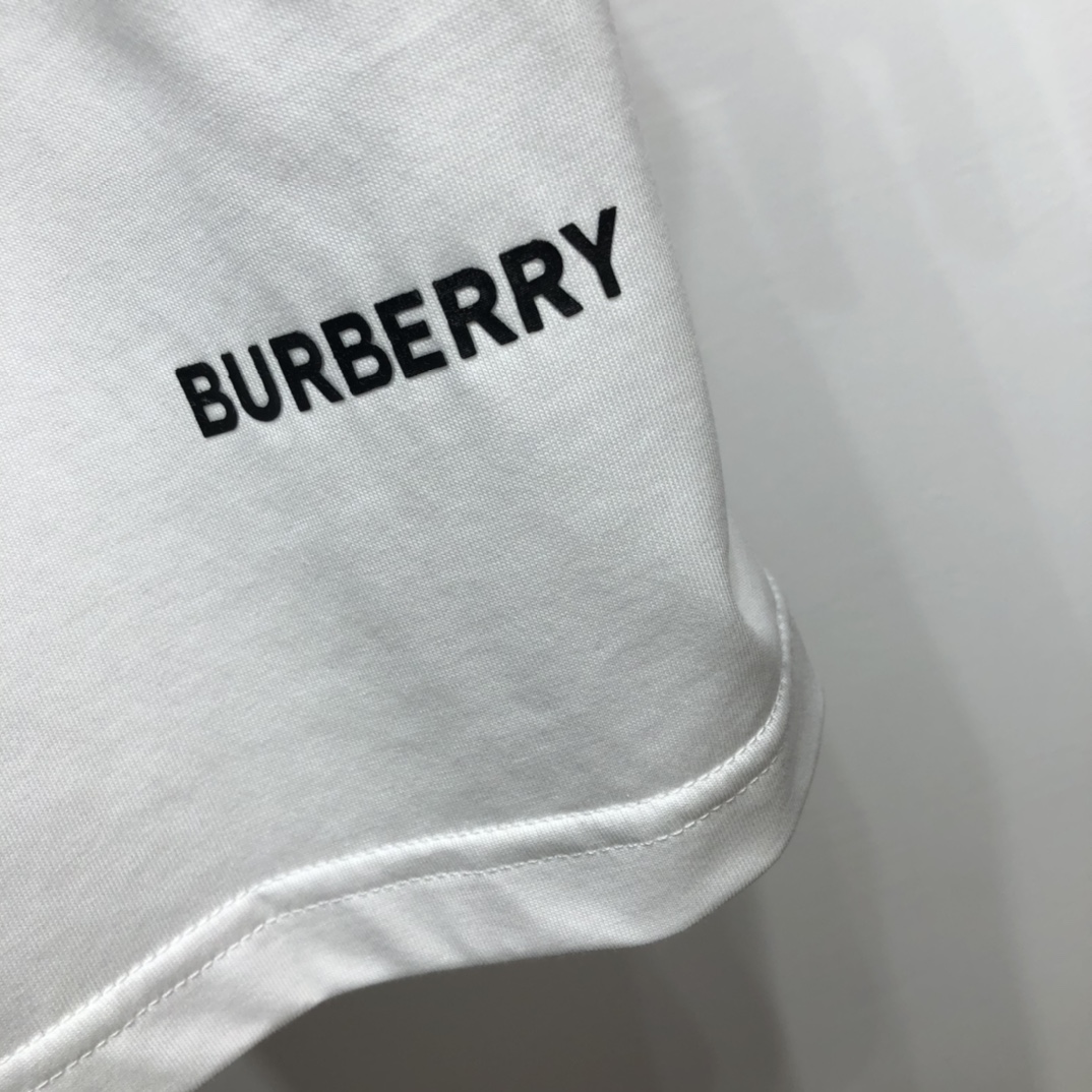 Burberry T-shirt Location Print Cotton Oversized