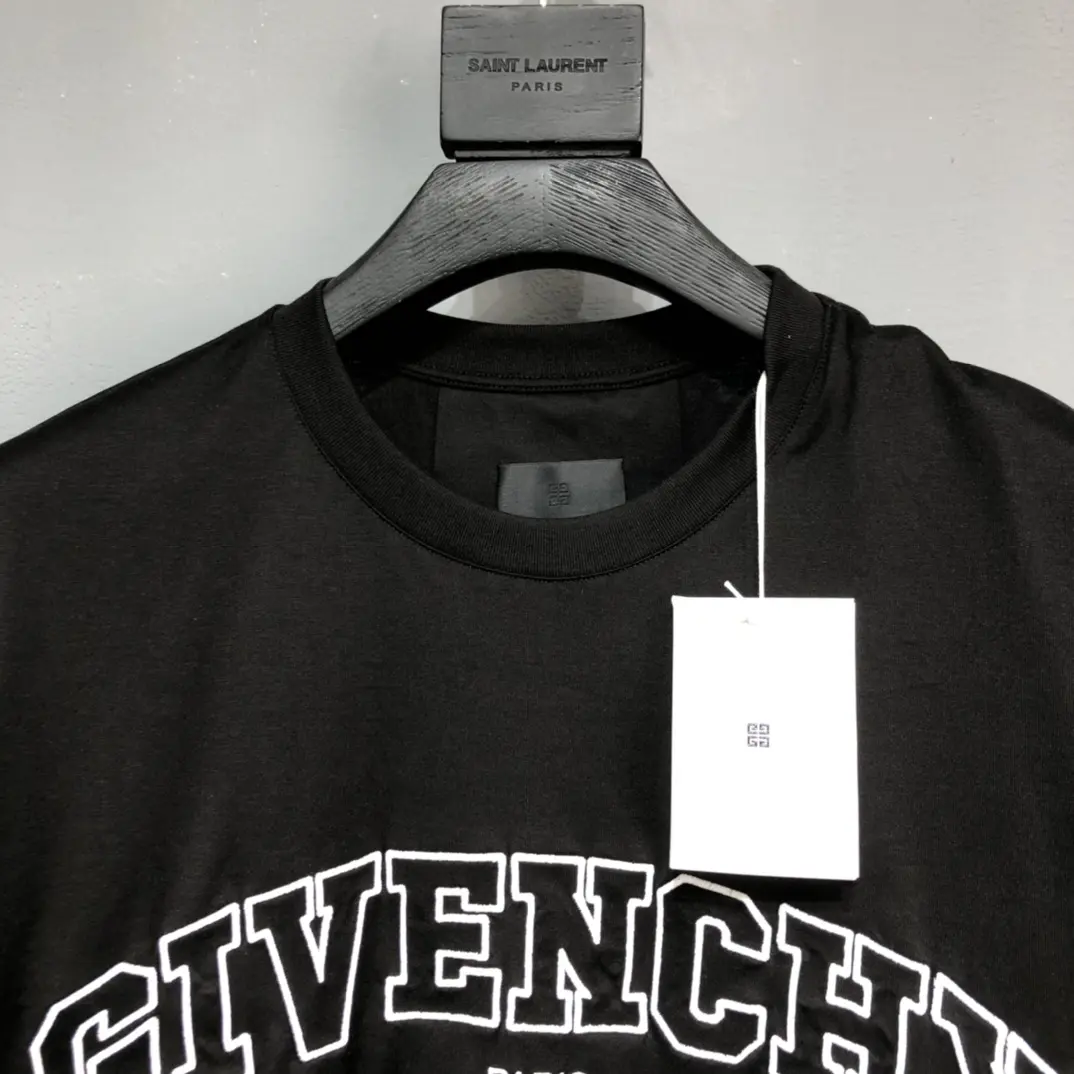 GIVENCHY 2022SS new arrival T-shirt in black