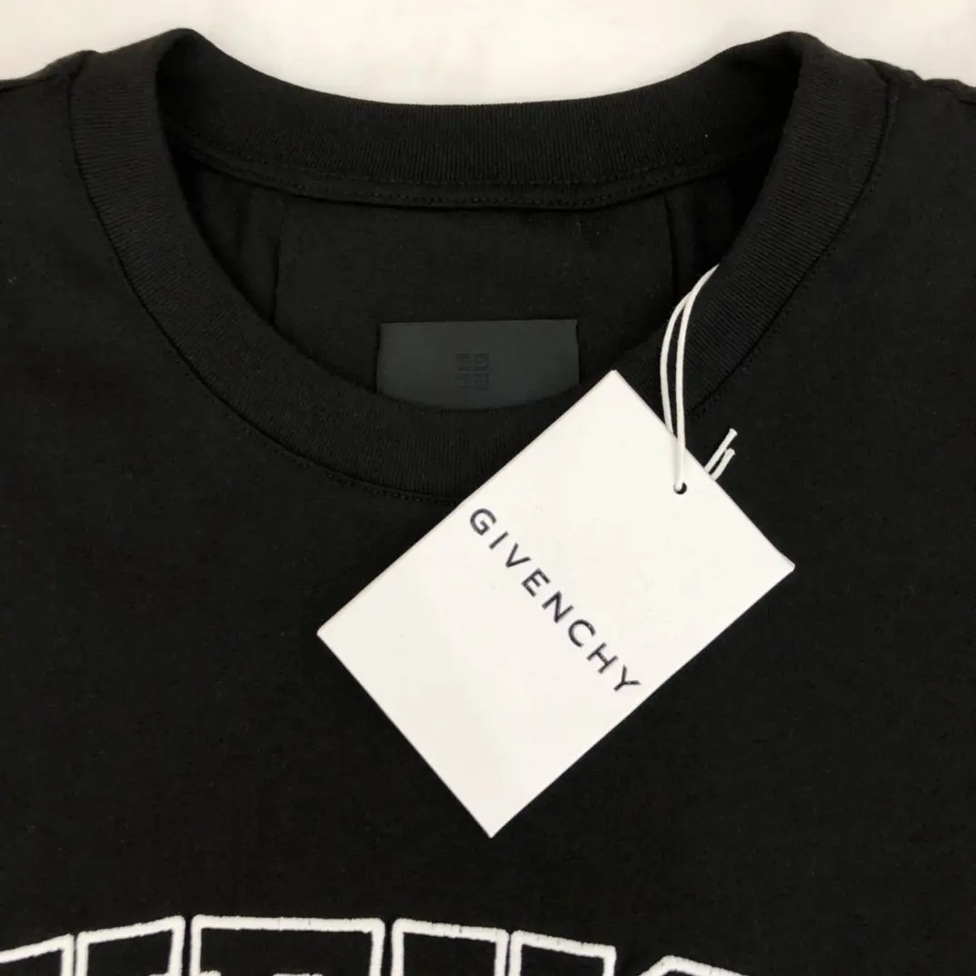 GIVENCHY 2022SS new arrival T-shirt in black