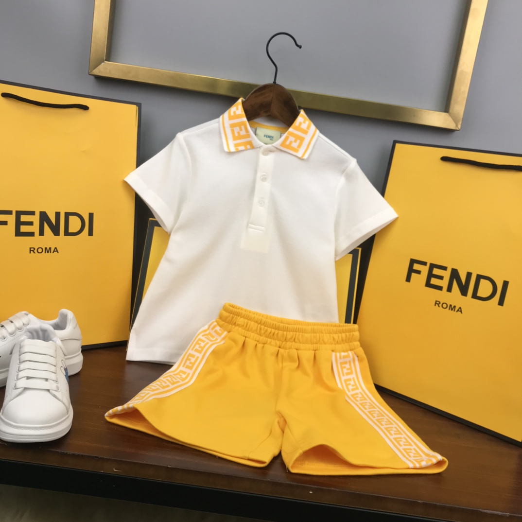 Fendi 2022 Children T-shirt and Shorts Set