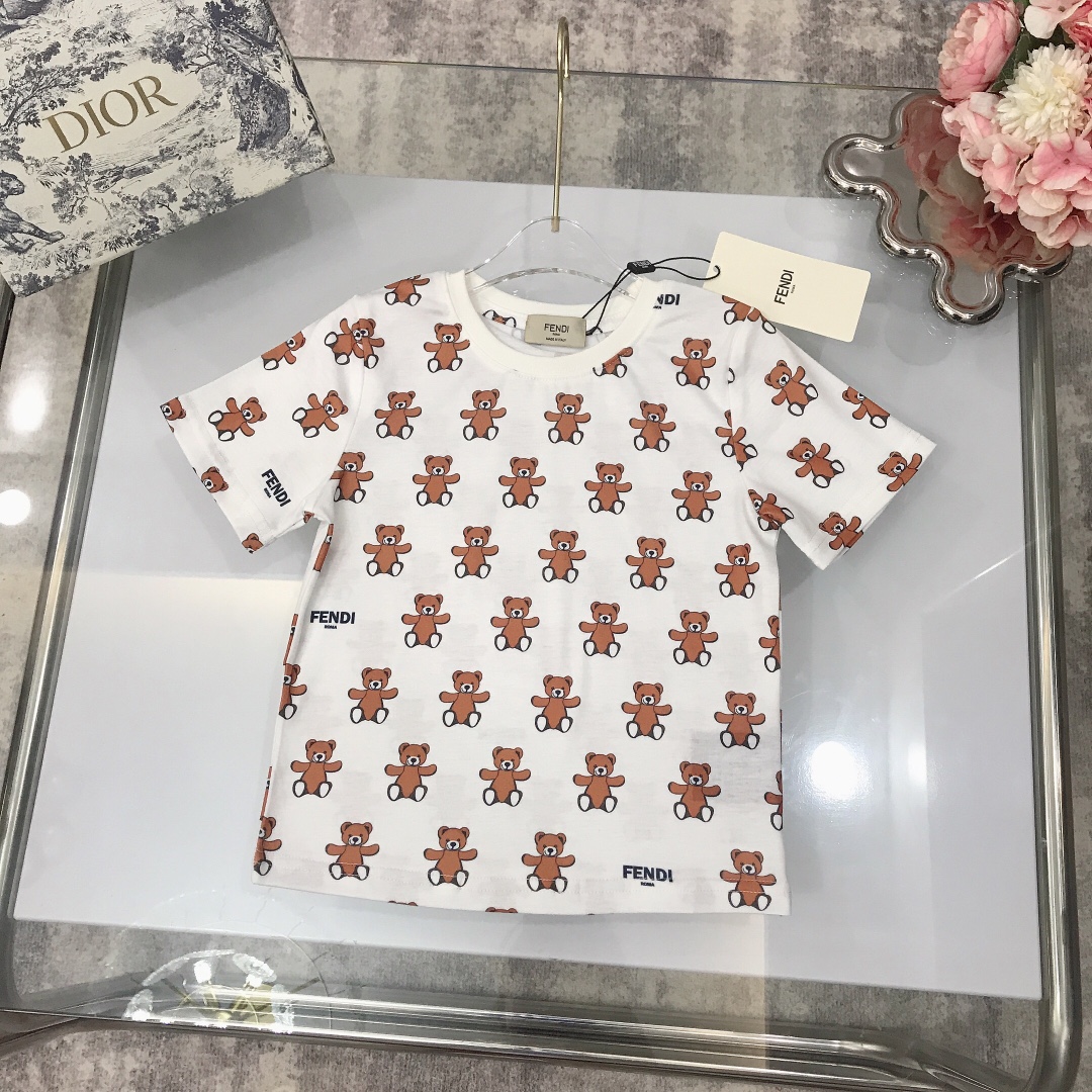 Fendi 2022 Children T-shirt and Shorts Set