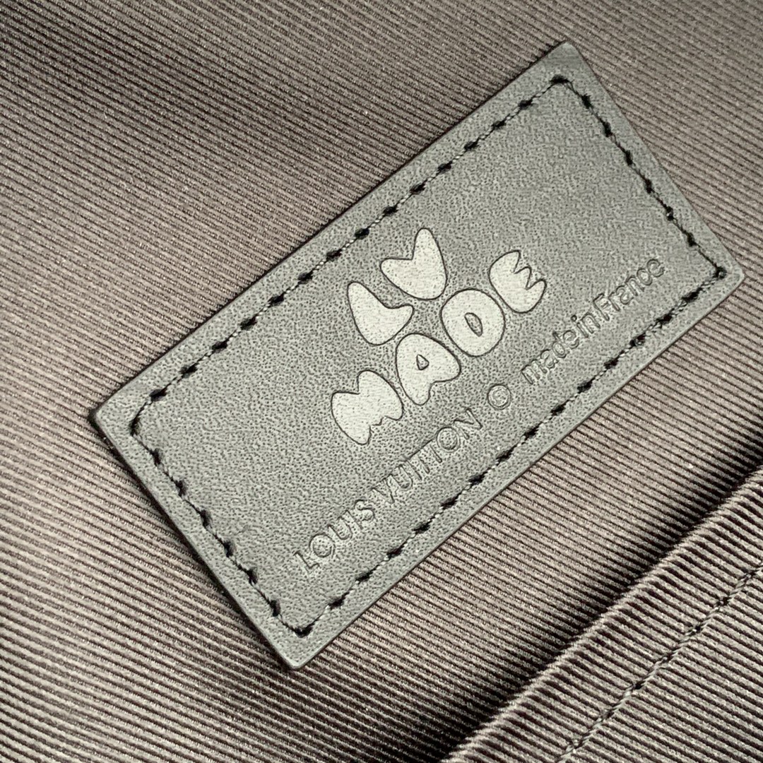 Louis Vuitton Utilitary  Handbags 