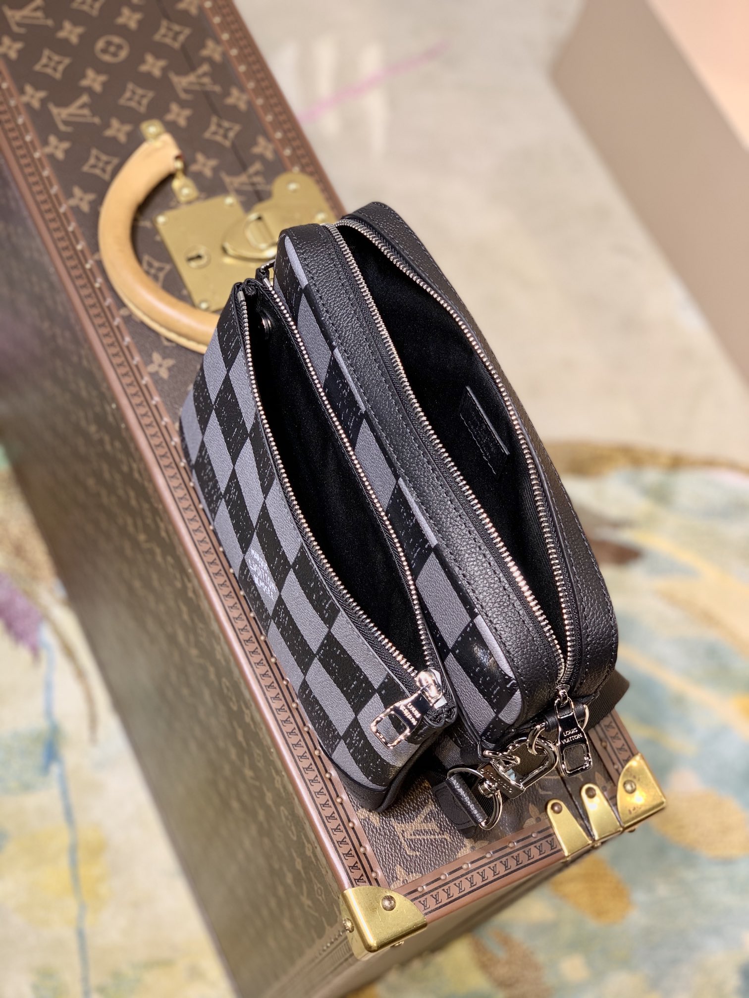 Louis Vuitton Trio Handbags 