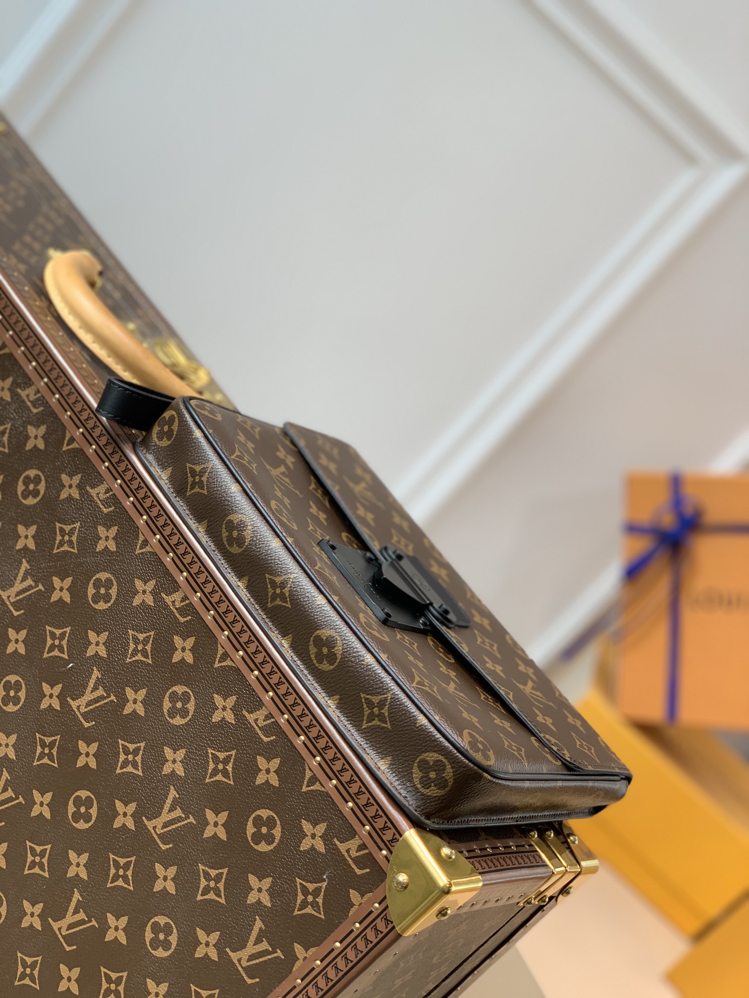 Louis Vuitton S Lock 4A Handbags 