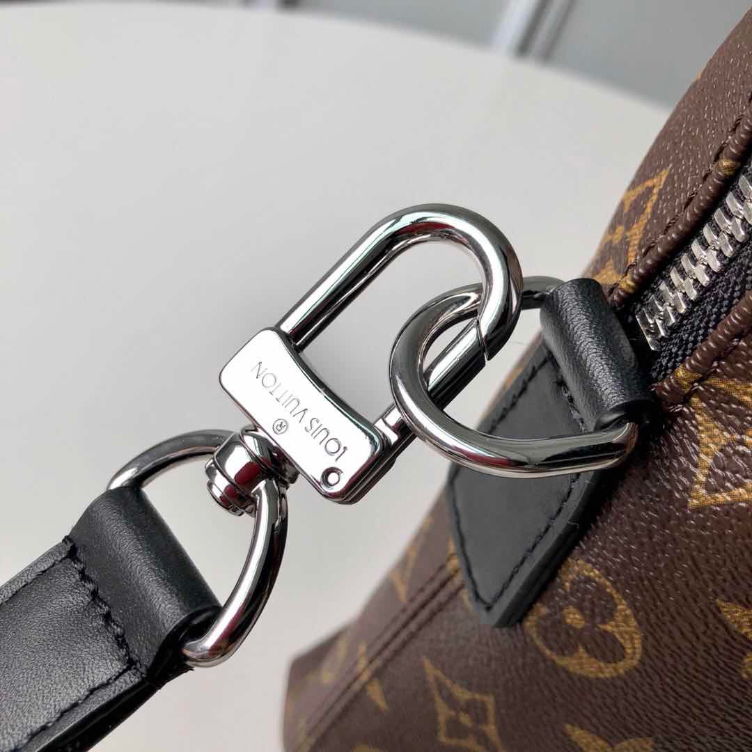Louis Vuitton Porte-Documents Voyage Handbags 