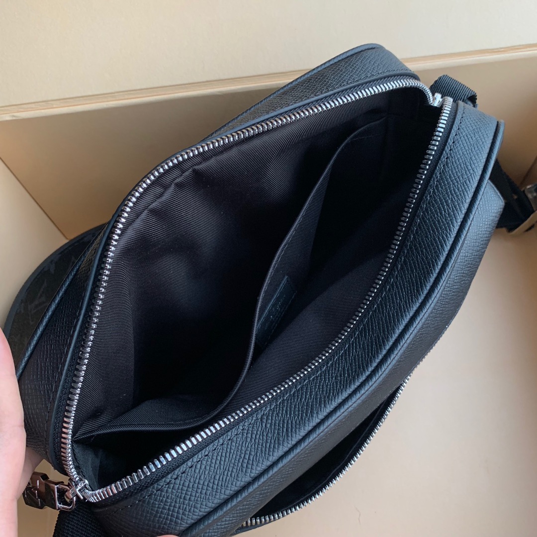 Louis Vuitton Outdoor Handbags 