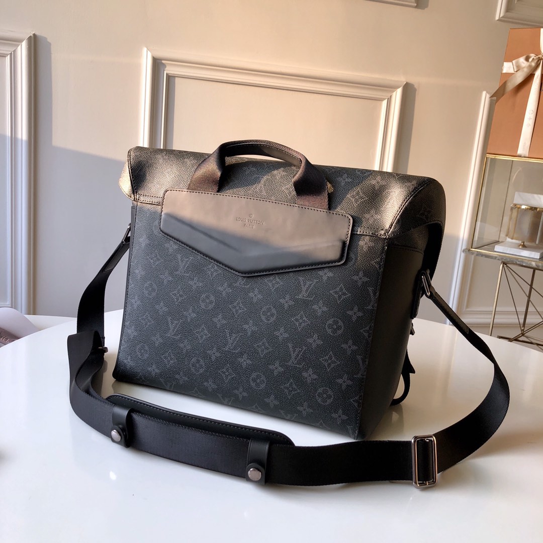 Louis Vuitton Messenger MM Voyager Handbags 