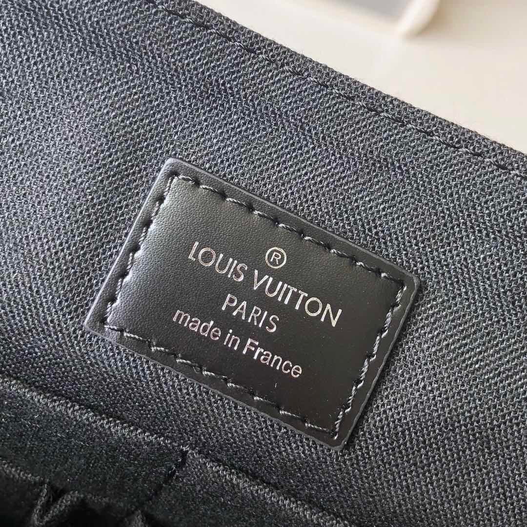 Louis Vuitton District Handbags 