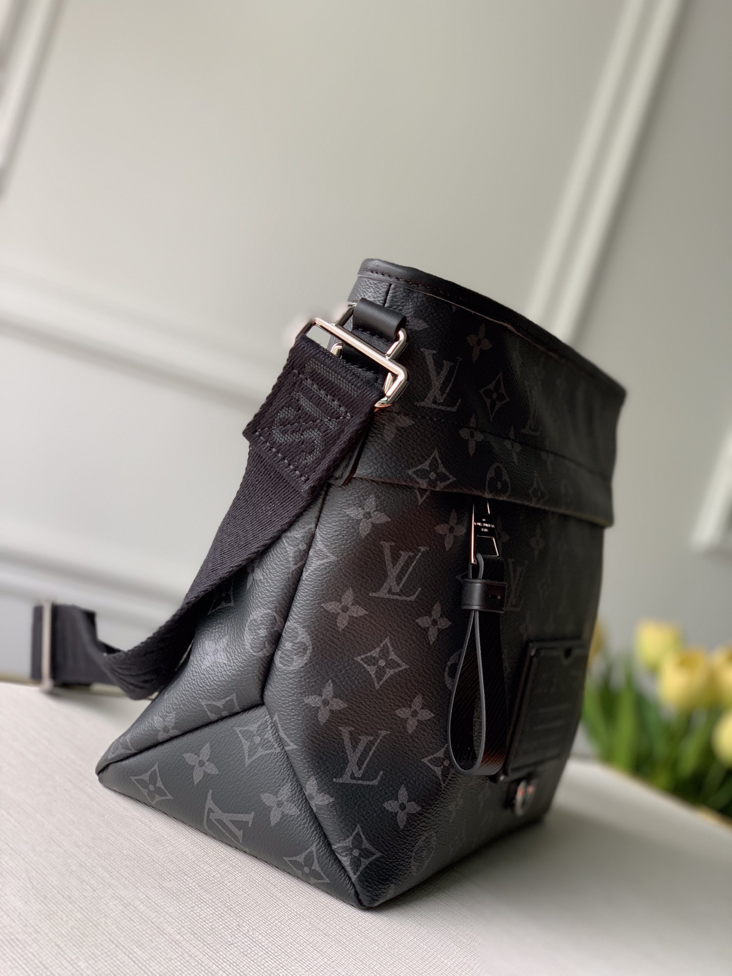 Louis Vuitton Besace Zippee Handbags 