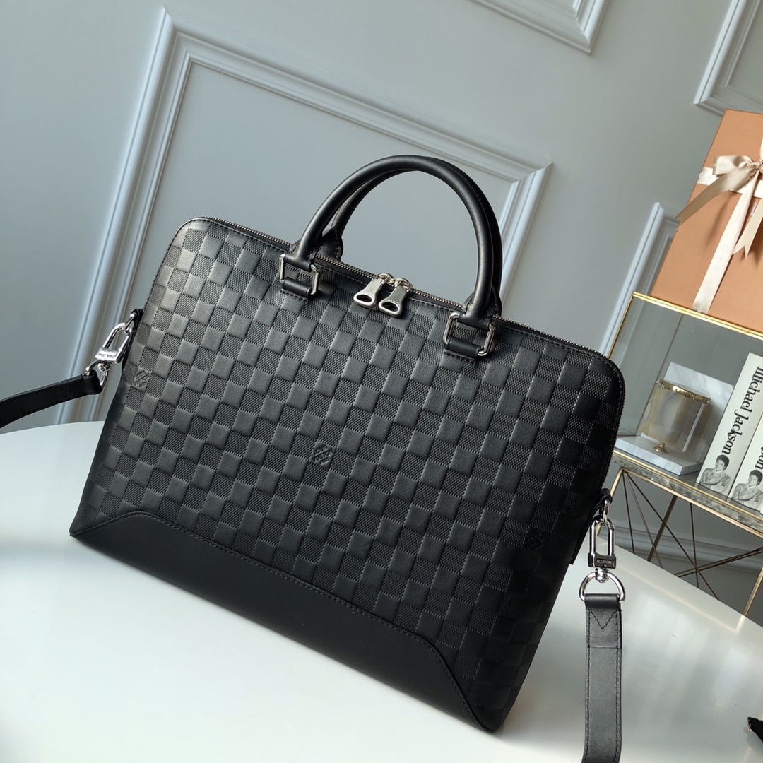 Louis Vuitton Avenue Soft Handbags 