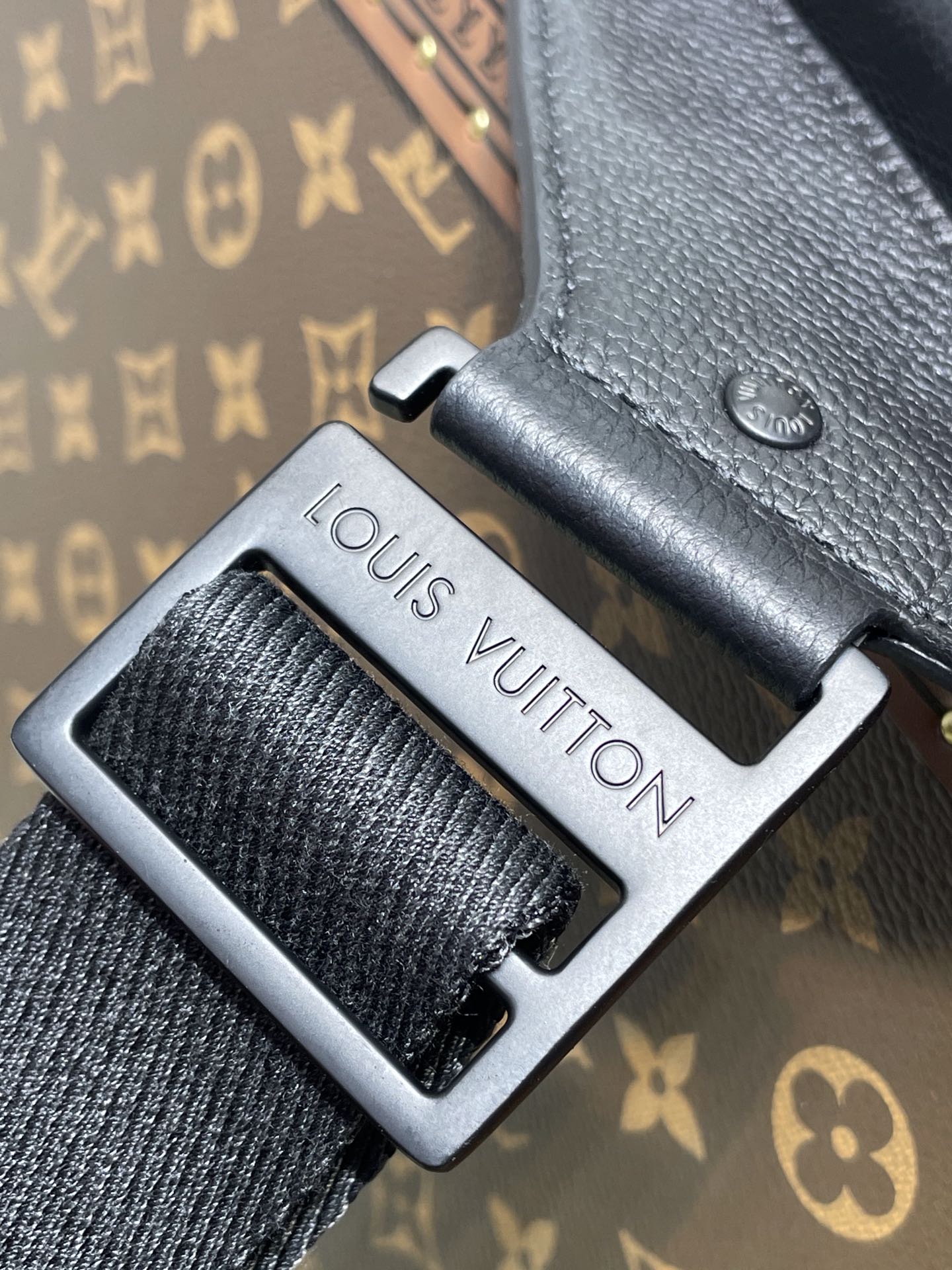 Louis Vuitton Aerogram Handbags 