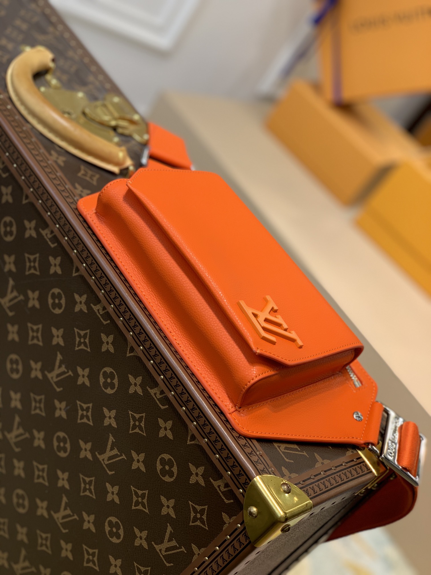 Louis Vuitton Aerogram Handbags 