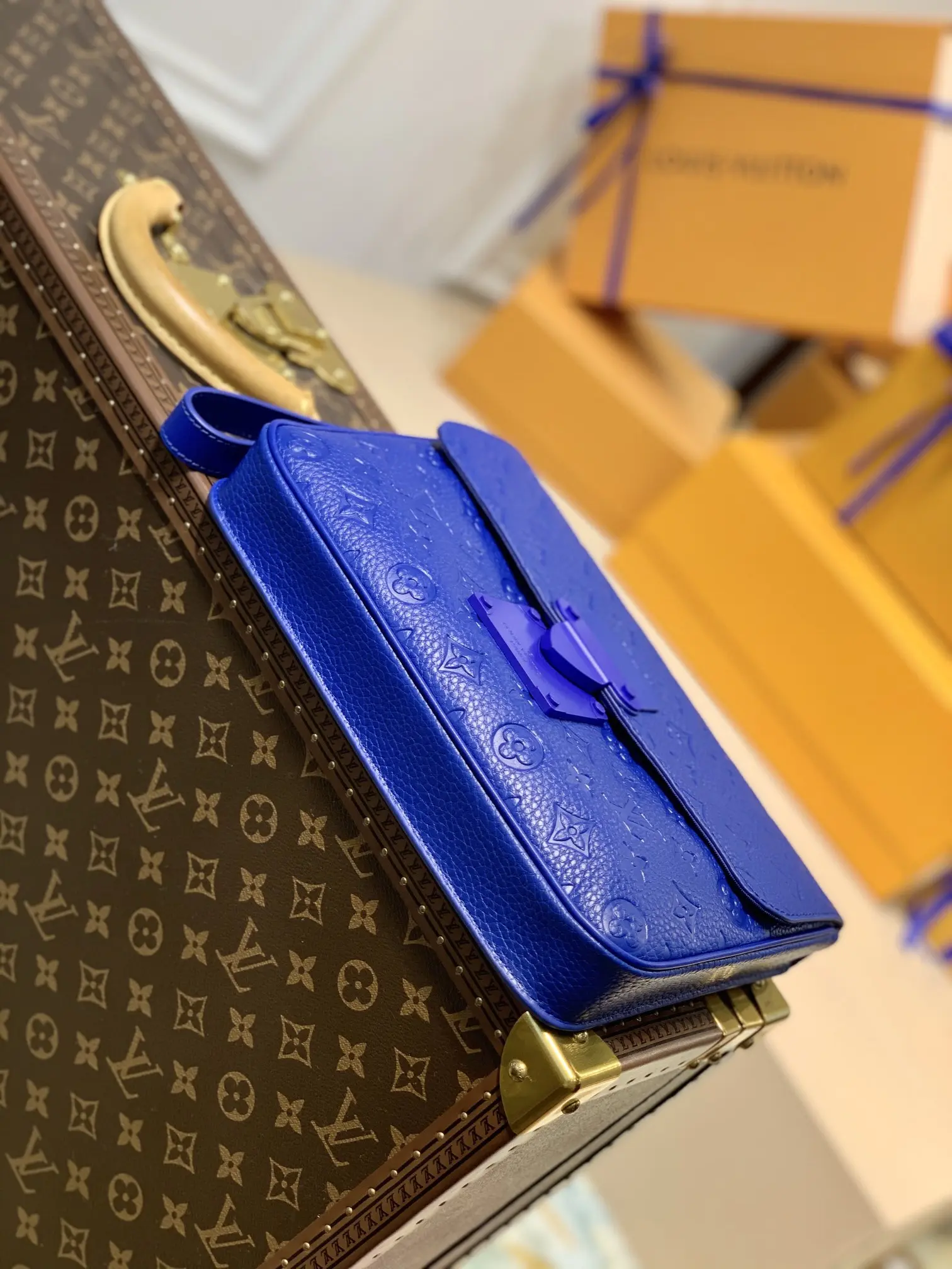 Louis Vuitton 2022 S Lock 4A Handbags M80582