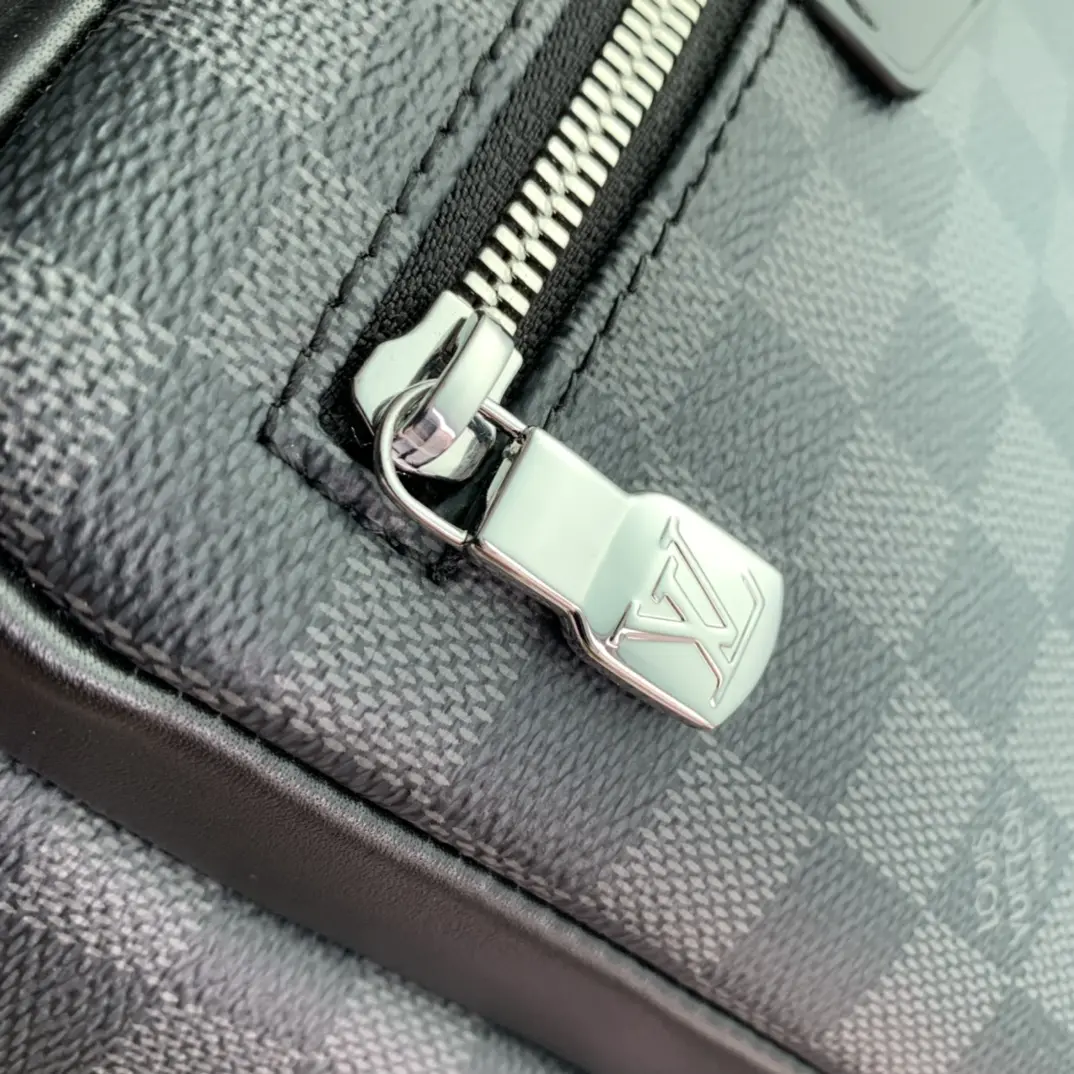 Louis Vuitton 2022 new sling bag