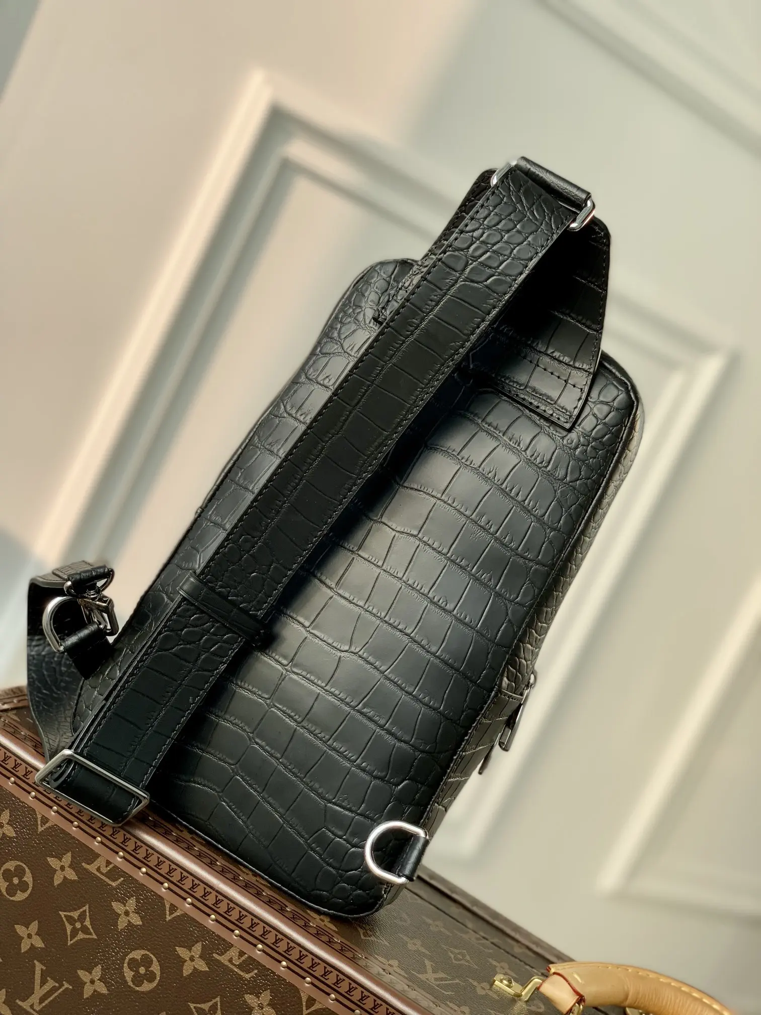 Louis Vuitton 2022 new messenger bag