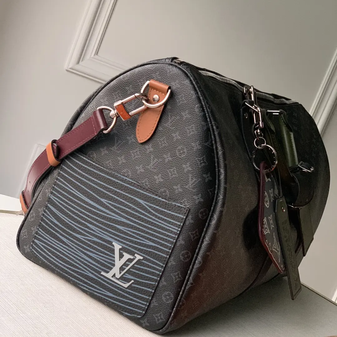Louis Vuitton 2022 new fashion Duffle Bags M56856